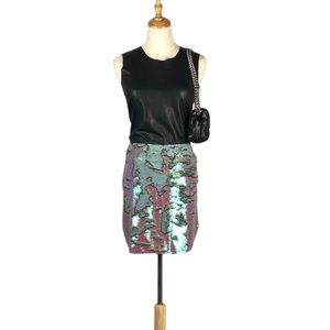 ***2 LOOKS ***
Mini Skirt - ZARA
Size: S
Material: Sequin
Condition: NEW